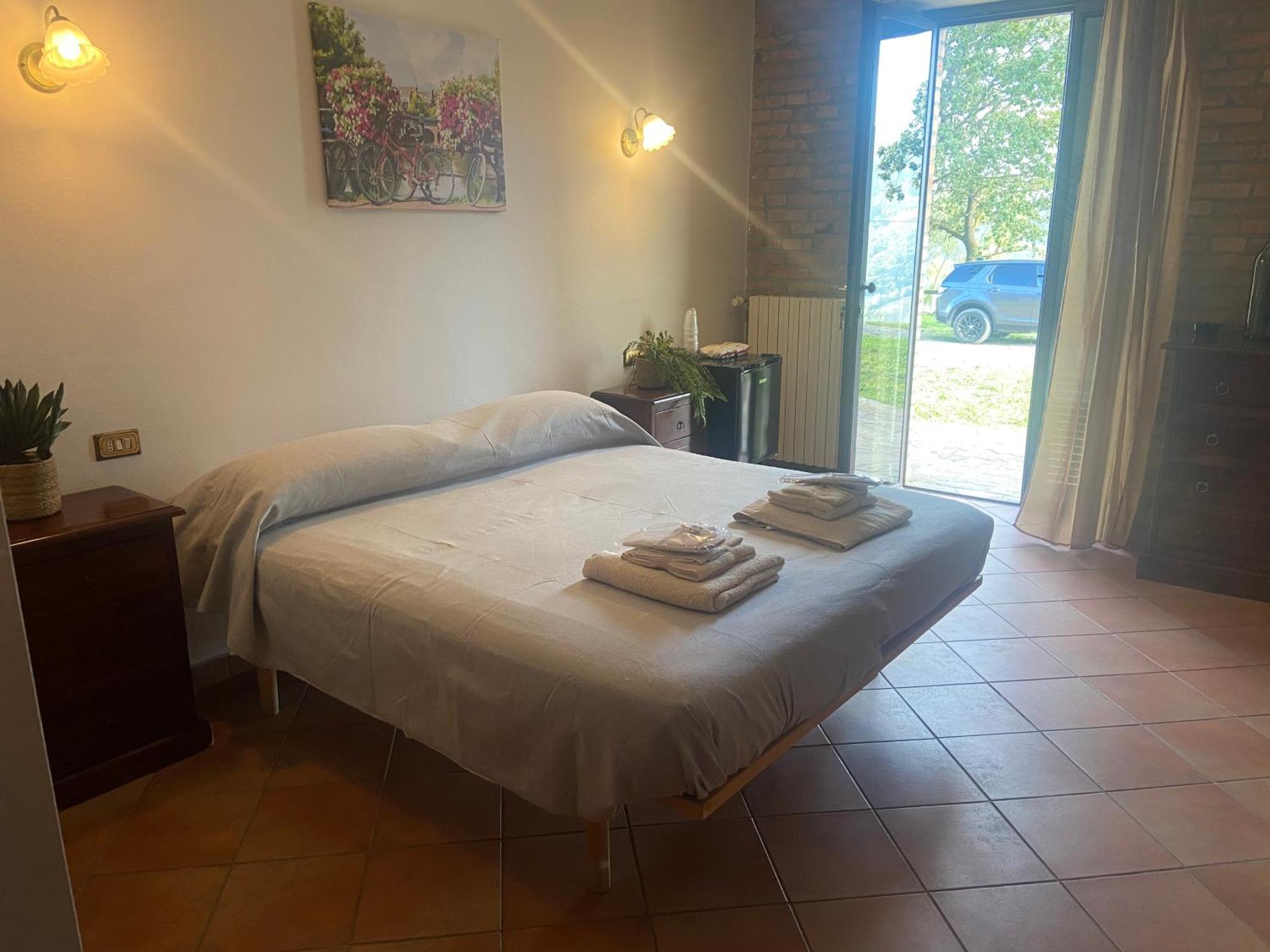 Agriturismo Cergallina Vernasca Bagian luar foto